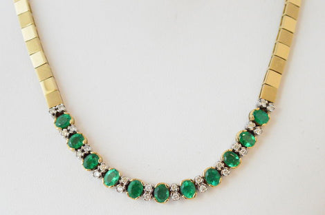 18 karat yellow gold necklace with emeralds and diamonds
