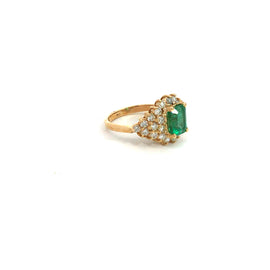 Natural Emerald 14K yellow gold ring w/26 diamonds